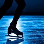 Špičková romance, nebo kýč a blábol. Co myslíte? Na tomto filmu vyrostla naše generace. Zítra večer bude na Nova Cinema