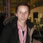 Kam se vypařil Péťa Bajza z Bylo nás pět? Sám nehraje, ale na spolupráci s Jamesem Bondem kývnul