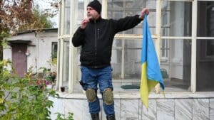 Tohle není pro každého. Zítra ve 20:00 na ČT 2 běží kontroverzní dokument, co rozdělil Česko na dva nesmiřitelné tábory