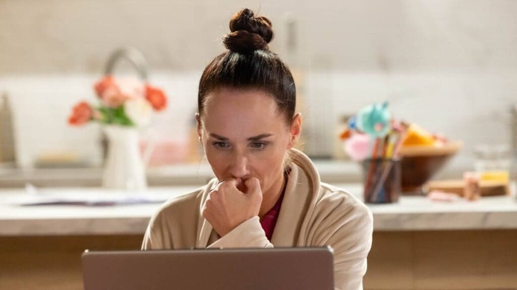 Zítra v Ulici: Ve středu na nás vybafne pikantní kostlivec z Adrianiny skříně