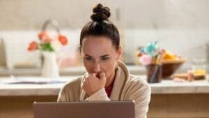 Zítra v Ulici: Ve středu na nás vybafne pikantní kostlivec z Adrianiny skříně