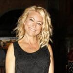 Píšťalka z Básníků slaví 55. narozeniny. Podívejte, jak nádherně Eva Vejmělková vypadá