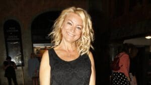 Píšťalka z Básníků slaví 55. narozeniny. Podívejte, jak nádherně Eva Vejmělková vypadá