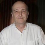 Filmový hlavolam: Který herec je hlasem pražských tramvají a autobusů. Pochází ze slavné herecké rodiny