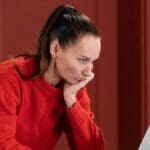 V Ulici je zle. Agrese se stupňuje. Scenáristé vymysleli další ďábelskou zápletku