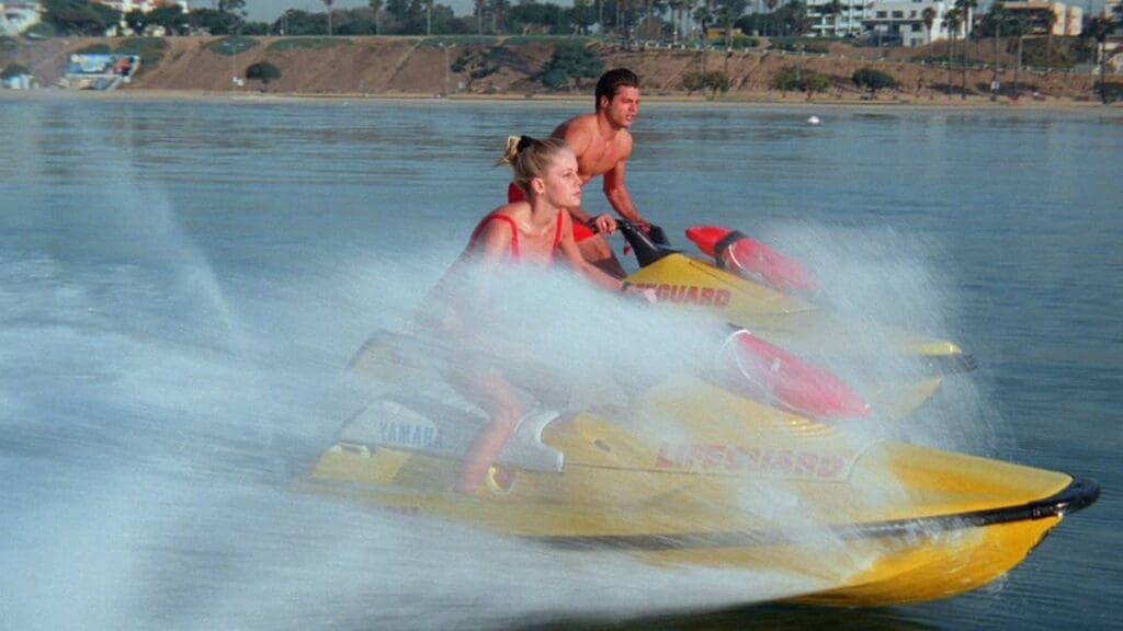 Míň silikonu, víc adrenalinu? Fox oživuje legendární plážové hrdiny pro generaci TikToku