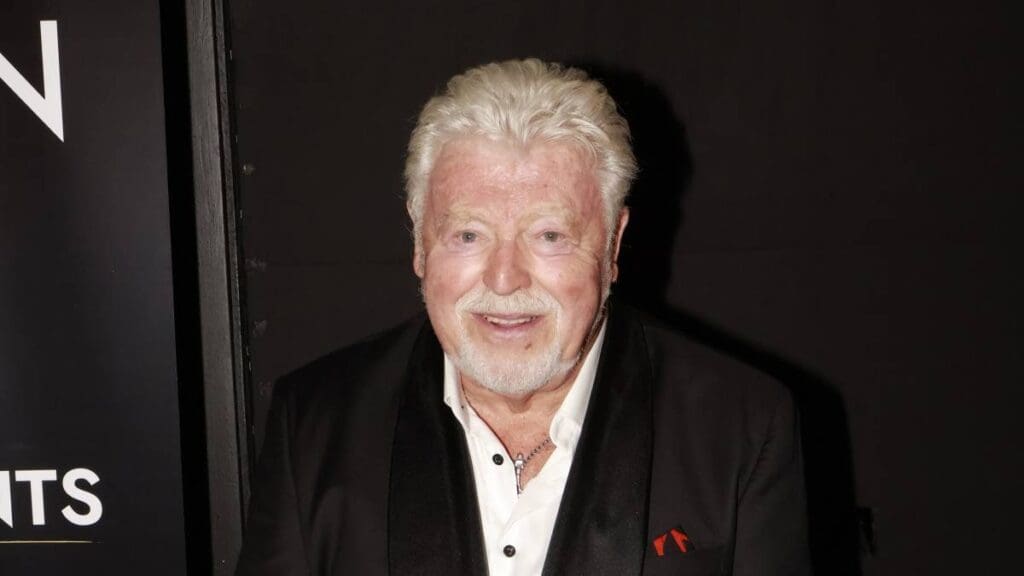 Že nebude zpěvák Milan Drobný žít v garsonce v paneláku, byste čekali. Ale tohle by vás nenapadlo ani ve snu