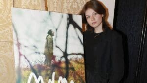 Filmová hádanka: Vnučka legendárního herce Jiřího Kodeta je nadějnou mladou herečkou. Víte, kdo to je?