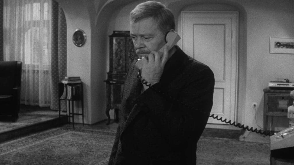 Sobotní filmový maraton: Napětí, paranoia i historická vzpoura. Dva české klenoty, které stojí za to vidět znovu