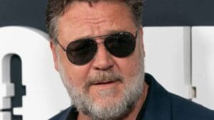 Russell Crowe pracuje na životní roli. Den po dni se mění v legendárního bojovníka. Film má být komerční trhák století