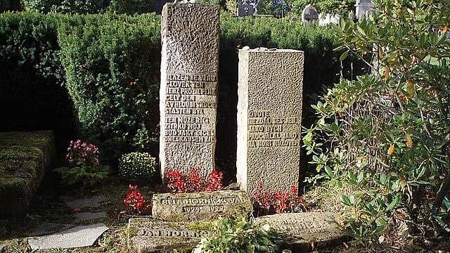 Hřbitov Kytlice, hrob M. Horníčka